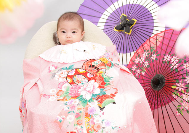 お宮参りお出かけ用の着物(産着)を、無料でレンタルできます!