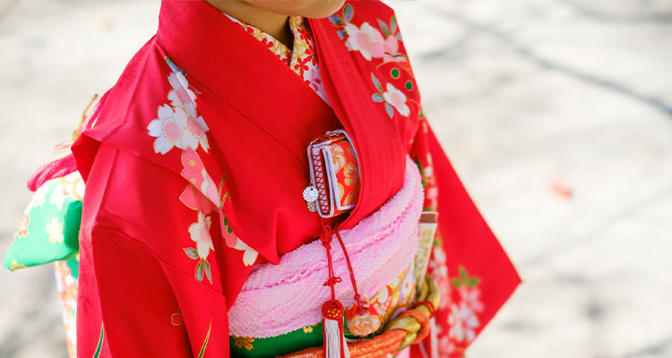 【7歳の七五三】着物の特徴や着付けを確認!