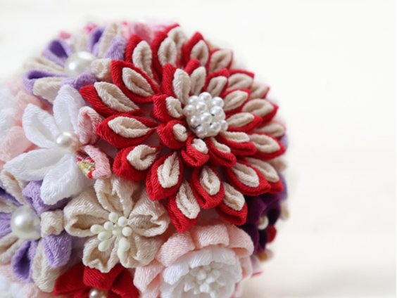 七五三は喪中でもお祝いできる?お参りや写真撮影、年賀状のマナー