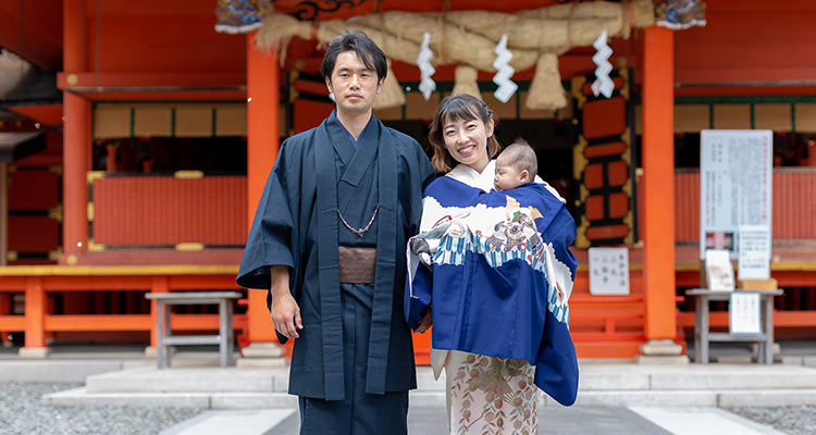 お宮参りの服装の選び方!性別ごとの違いと家族の衣装選びのポイント