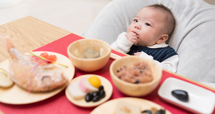 お宮参りとお食い初めを同じ日にお祝いするなら|1日の流れとポイントを解説