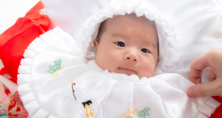 お宮参りの写真撮影:写真スタジオと出張撮影