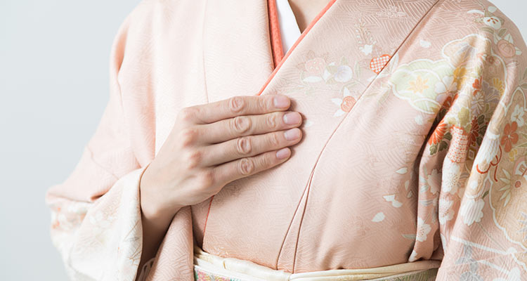 お宮参りで着る訪問着を準備する方法