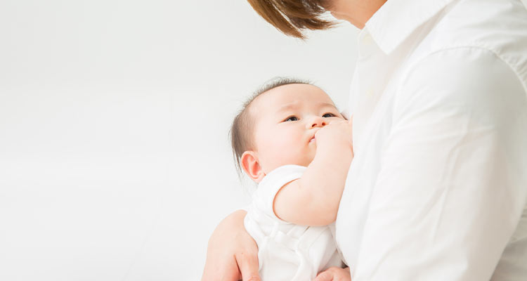 前もって考えておきたい!お宮参りの授乳問題