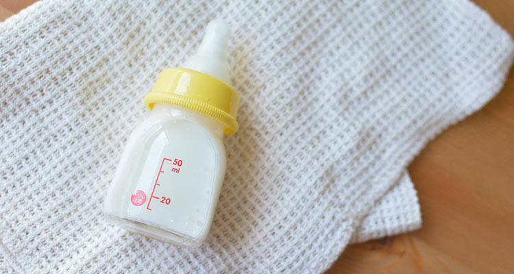 お宮参りで授乳するとき|用意しておきたいアイテムや注意点